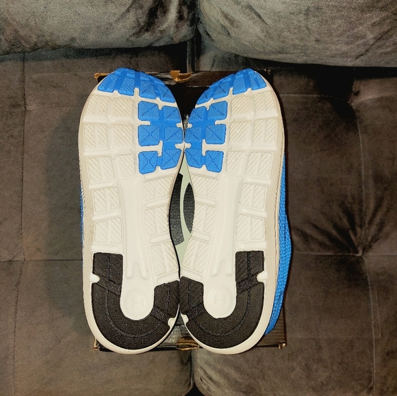 NEW UNDER ARMOUR SURGE 2 BLUE LIGHT-WEIGHT RUNNING / TRAINING SNEAKERS SIZE 12.5 - Picture 12 of 14